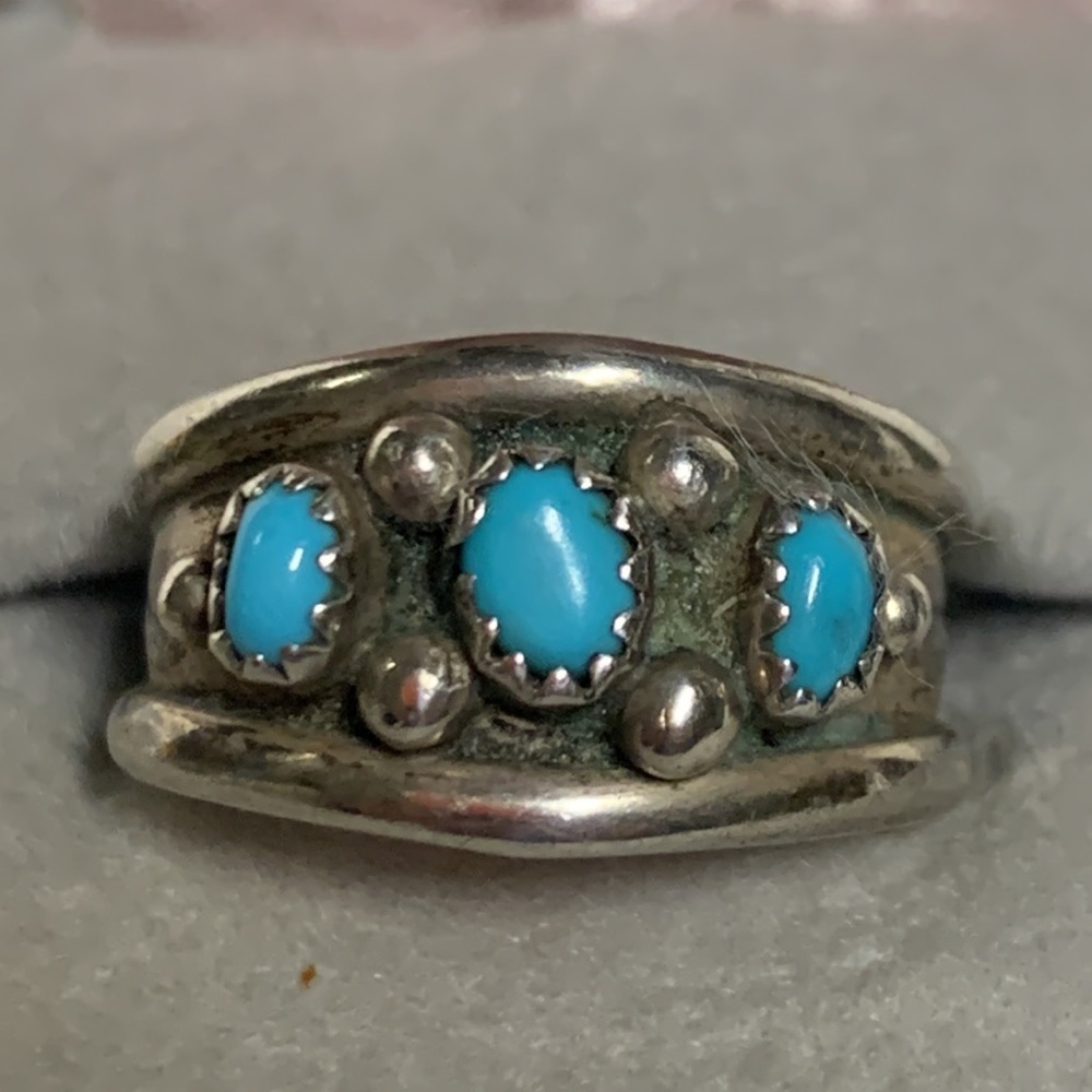 Antique sterling ring with turquoise